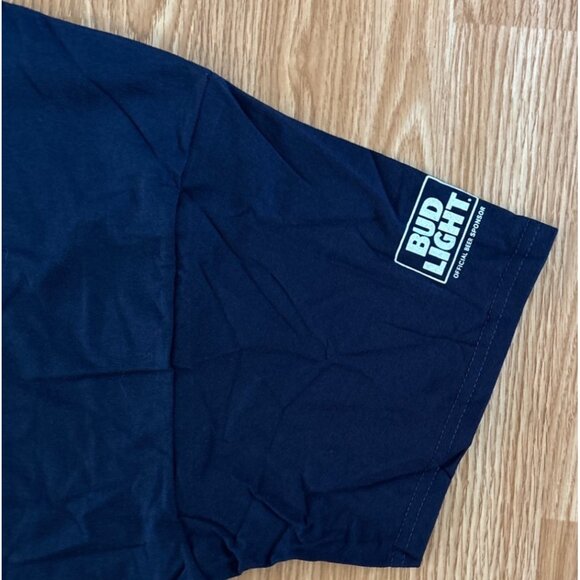 New England Patriots T-Shirt XL Jerzees Blue HiDensi-T Cotton Bud Light Logo New - Picture 3 of 8